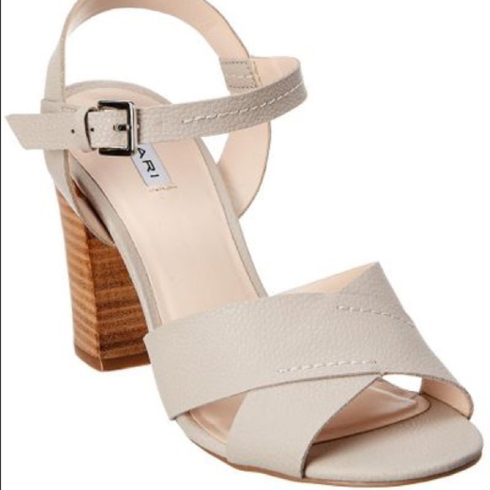 Tahari Marianne Women’s Leather Sandals (Size: 7)